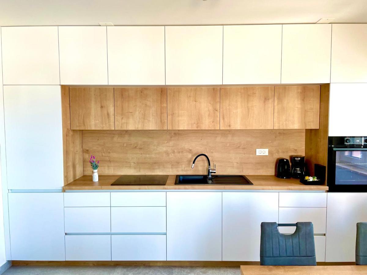 Sea Bay View Apartment - Appartement Avec Piscine Et Magnifique Vue Sur Mer Sveti Filip i Jakov Εξωτερικό φωτογραφία